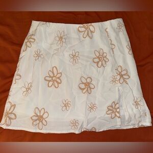 LA hearts skirt with flower design
